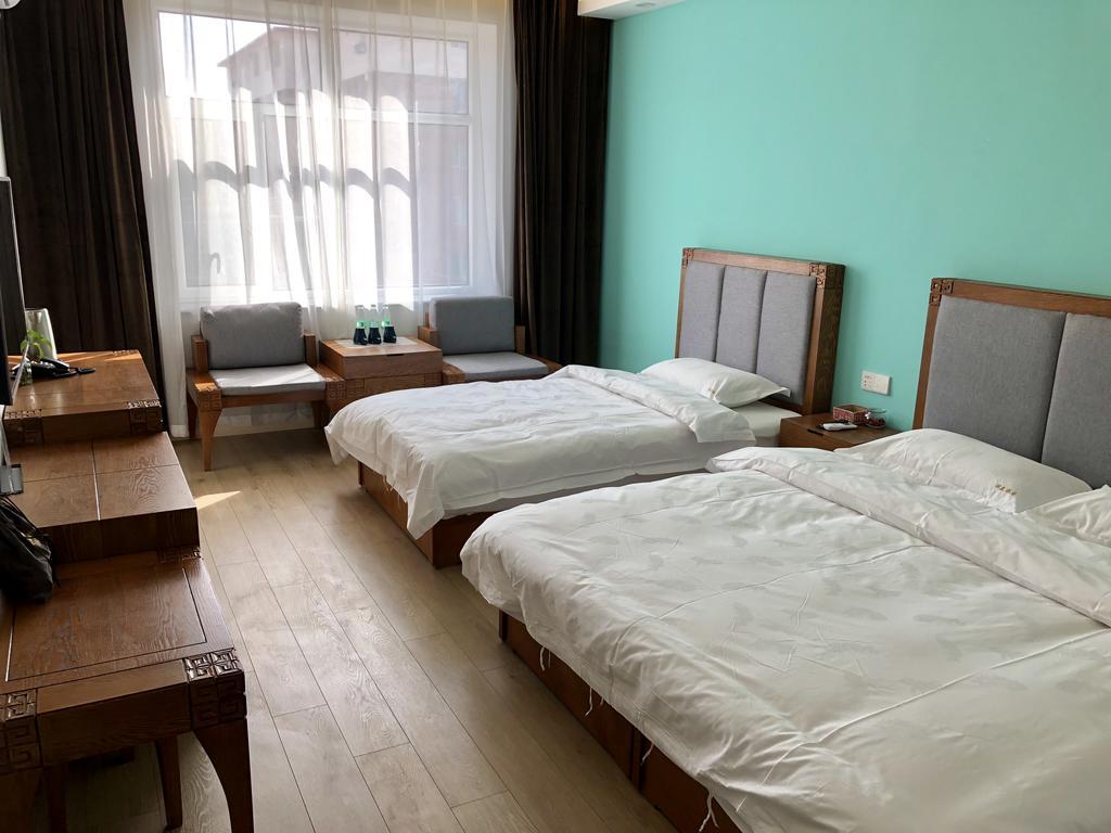 הוההוט Lantern Hotel מראה חיצוני תמונה