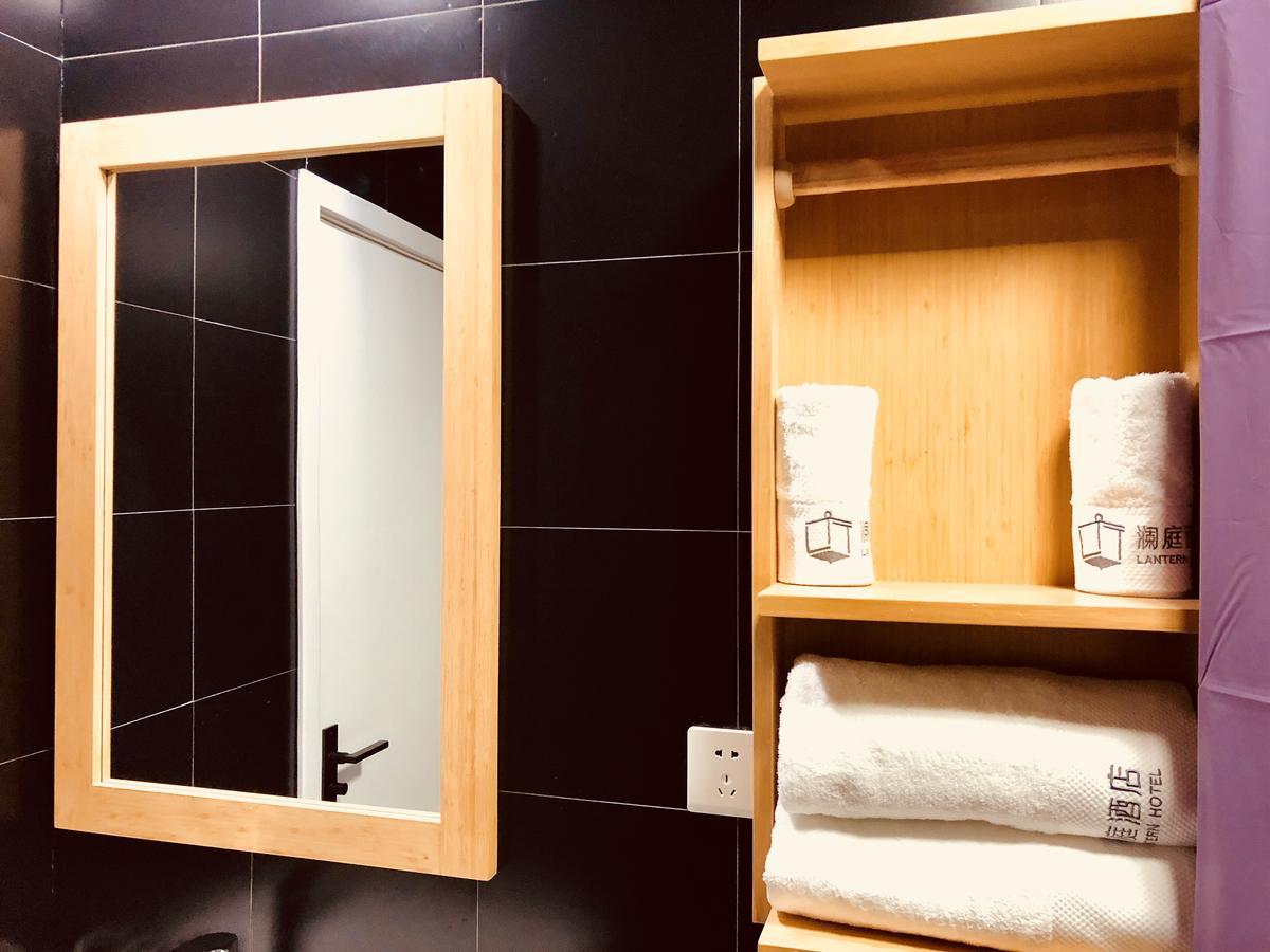 הוההוט Lantern Hotel מראה חיצוני תמונה